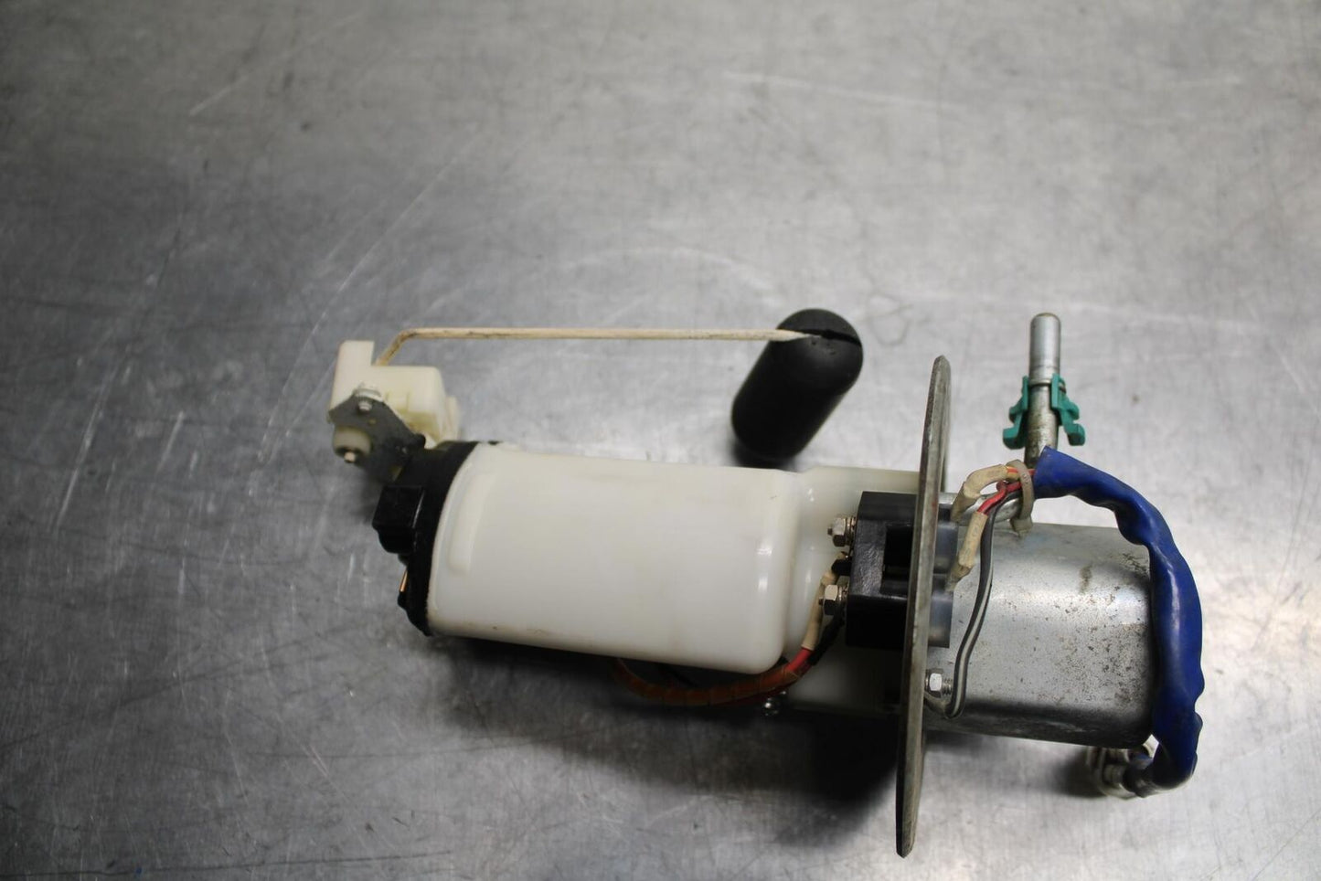 06-07 SUZUKI GSXR 600 750 FUEL PUMP GAS PETROL SENDER UNIT BB98