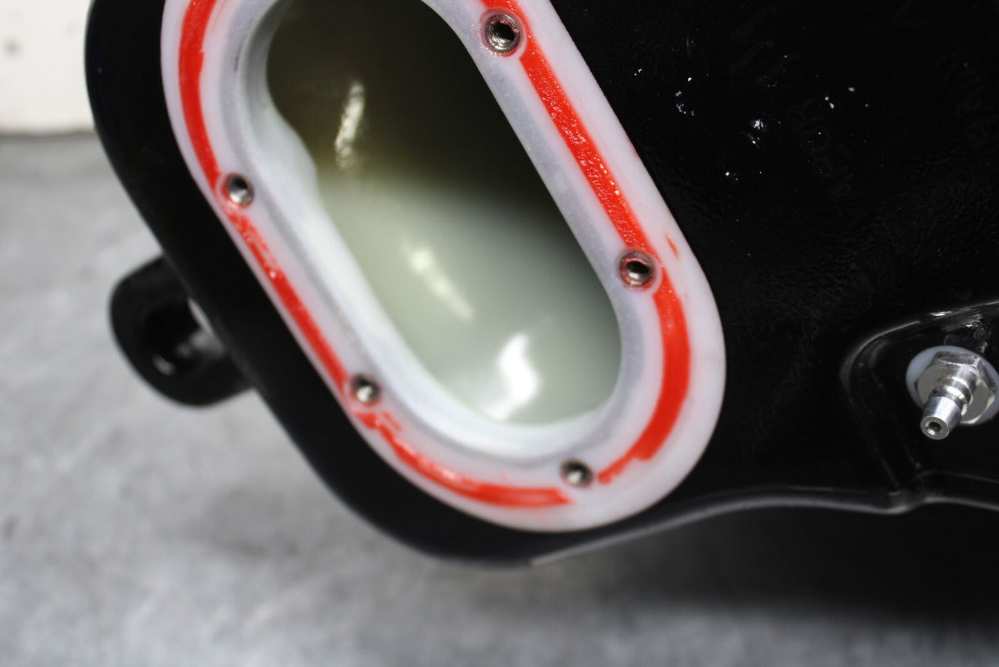 21-24 APRILIA TUONO 660 FACTORY GAS TANK FUEL CELL PETROL RESERVOIR BB733