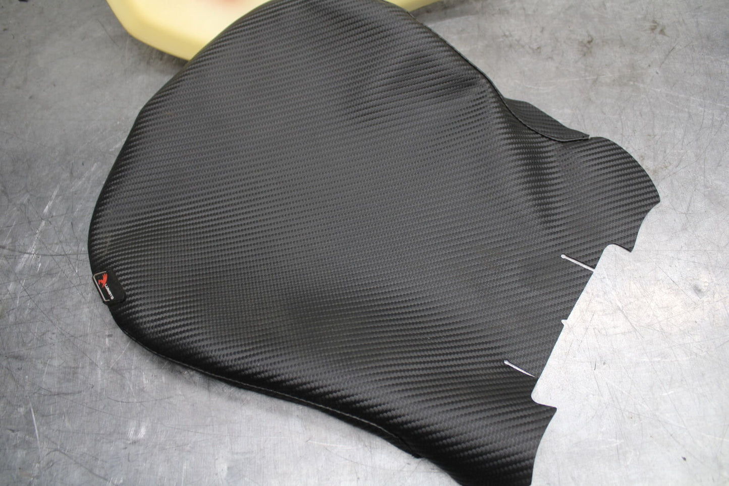 08-10 DUCATI 848 FRONT DRIVERS SEAT PAD SADDLE PILLION BB705