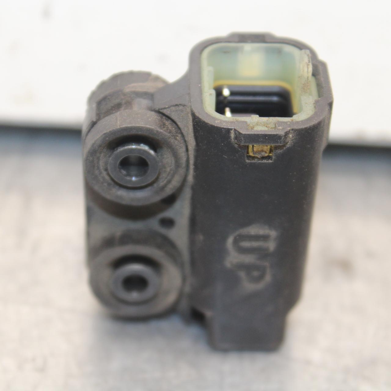 2007 Yamaha YZF R6 TIP OVER BANK ANGLE CRASH SENSOR 5PS-82576-01-00 BB80