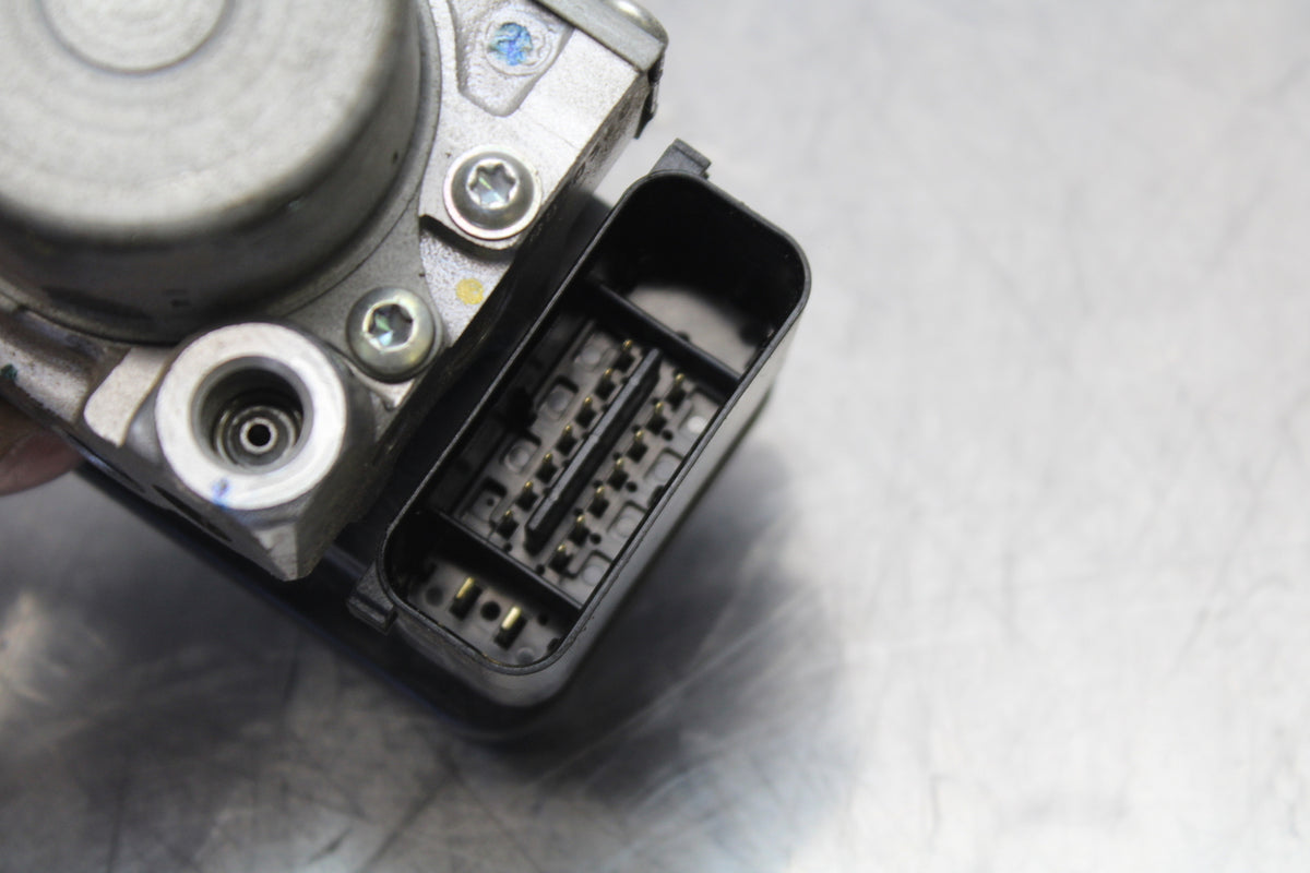 15-16 HONDA CB300F ABS PUMP UNIT MODULE BB150