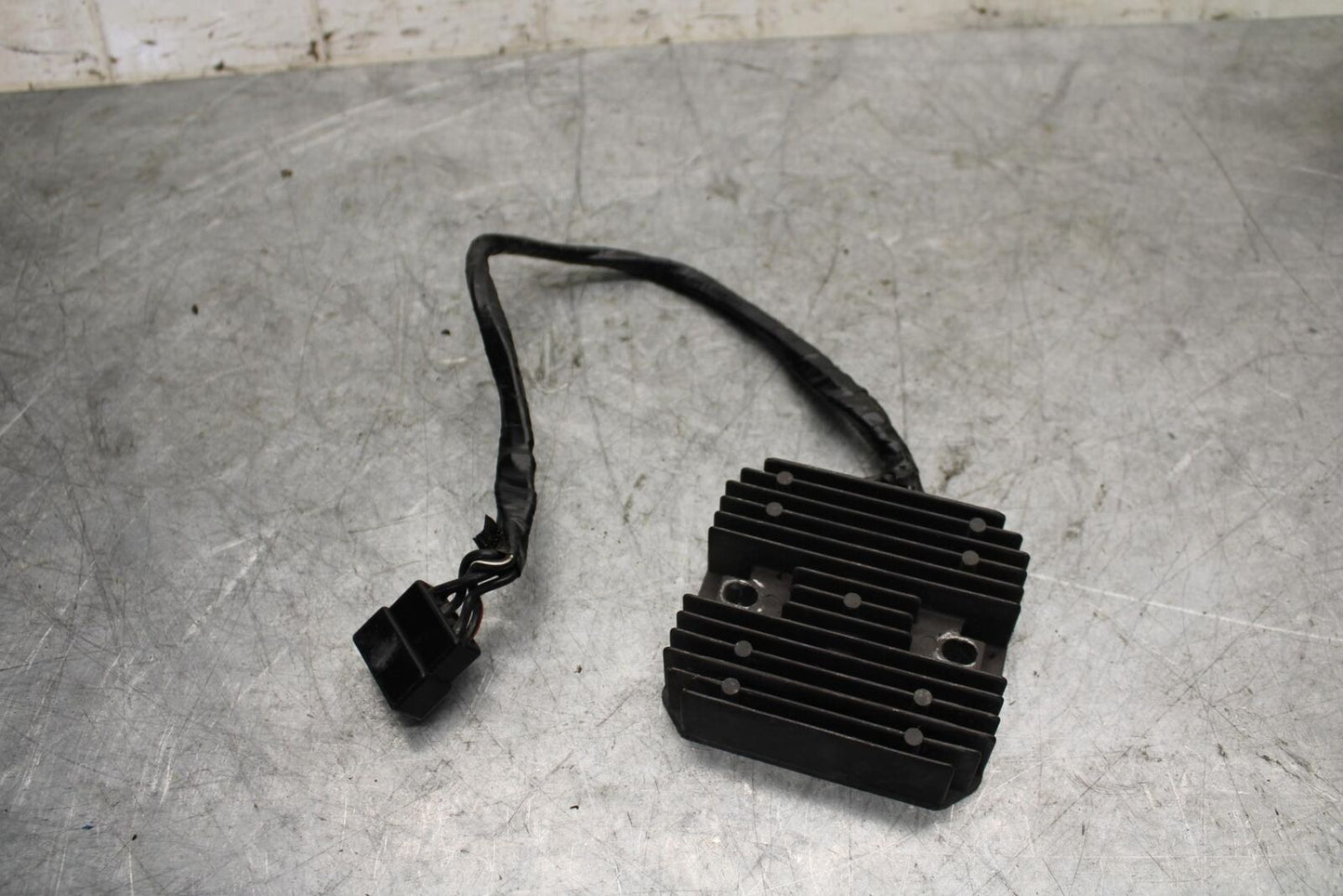 1997 Suzuki GSXR750 RECTIFIER VOLTAGE REGULATOR BB527