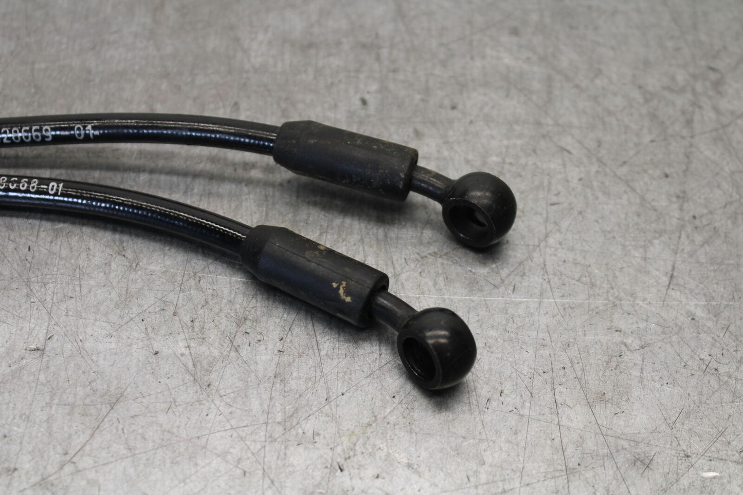 19-21 TRIUMPH SPEED TWIN 1200 FRONT BRAKE CALIPER HOSES LINES BB653