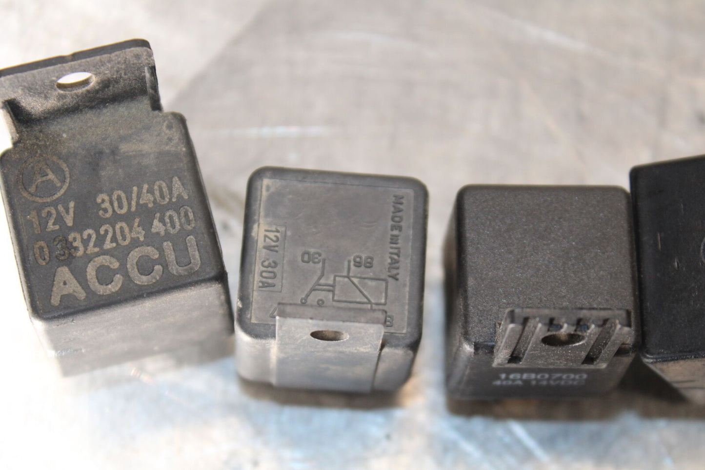 01-06 TRIUMPH TIGER 955I ENGINE STARTER RELAY STARTING MOTOR SWITCH BB693