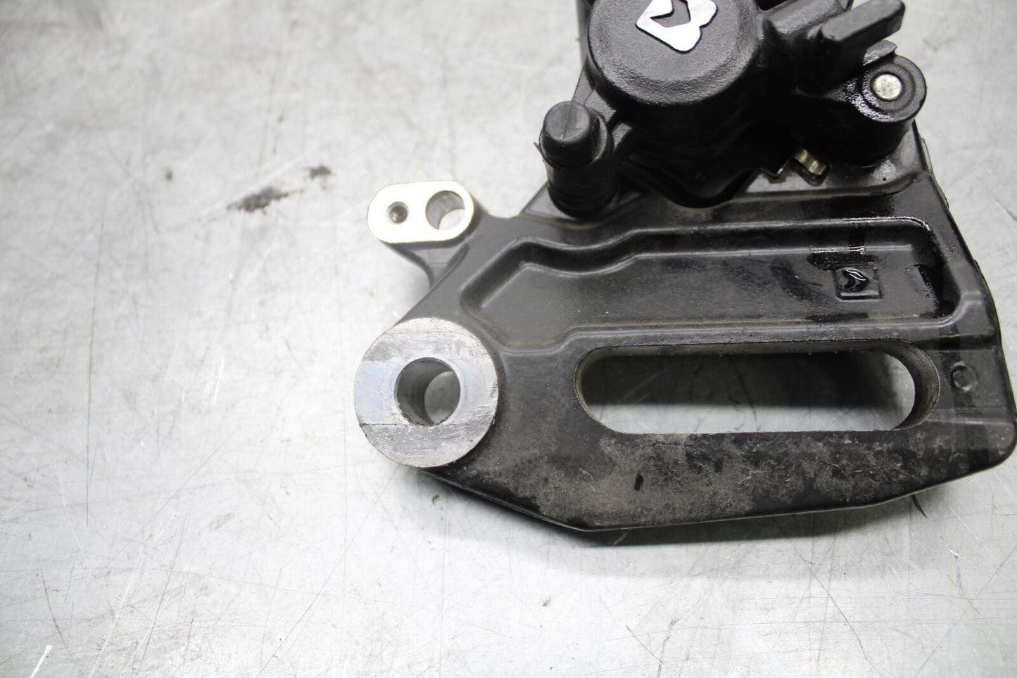 22-23 HUSQVARNA SVARTPILEN 401 REAR BACK BRAKE CALIPER W MOUNT BRACKET BB541