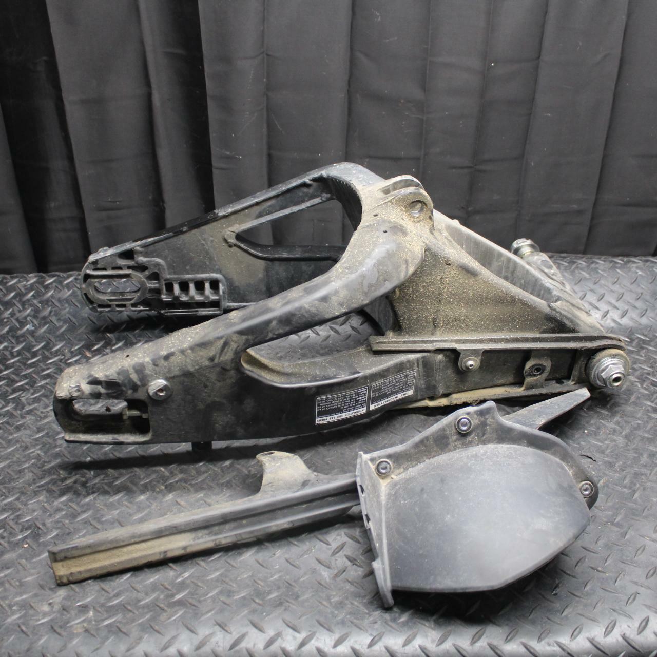 09-14 YAMAHA YZF R1 REAR SWINGARM BACK SUSPENSION SWING ARM BB196