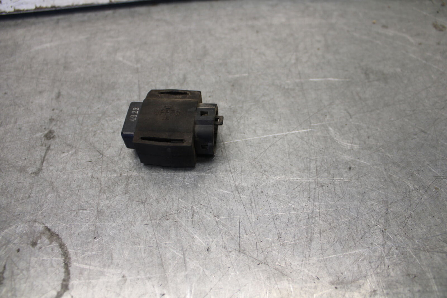 04 SUZUKI GSXR600 TIP OVER BANK ANGLE CRASH SENSOR SWITCH 33960-06G00 BB676