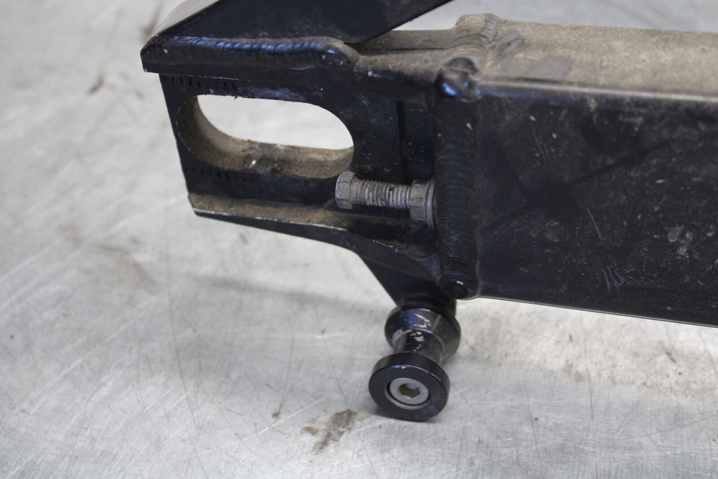 04-05 SUZUKI GSXR600 REAR SWINGARM SUSPENSION SWING ARM 61000-29G00 BB658