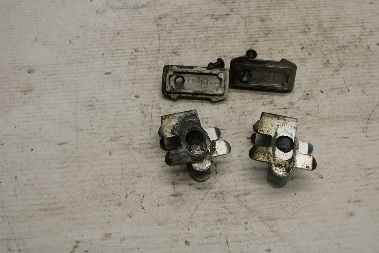 99-02 SUZUKI SV650S SWINGARM CHAIN TENSIONER ADJUSTMENT BRACKETS BB299