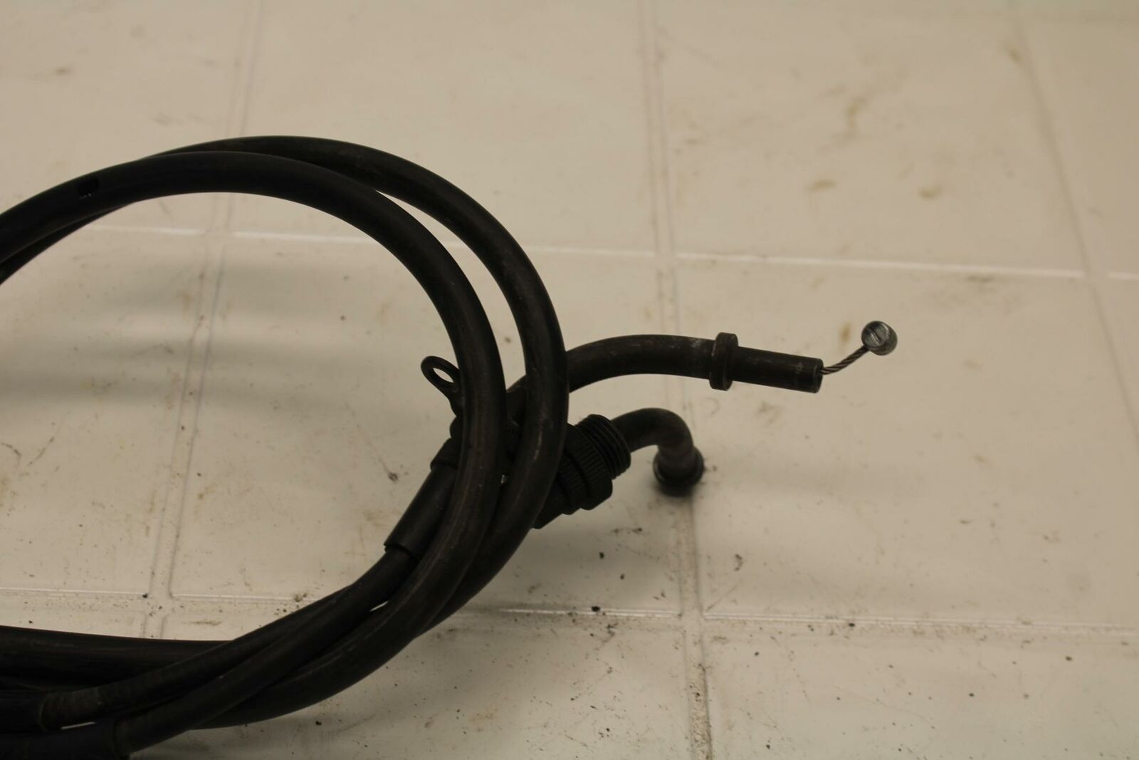 01-02 SUZUKI GSXR750 THROTTLE CABLES LINES BB402