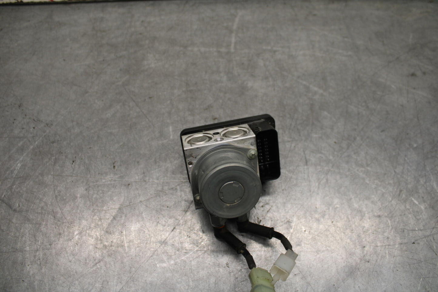 21-24 KTM 890 ADVENTURE R ABS PUMP UNIT MODULE BB723