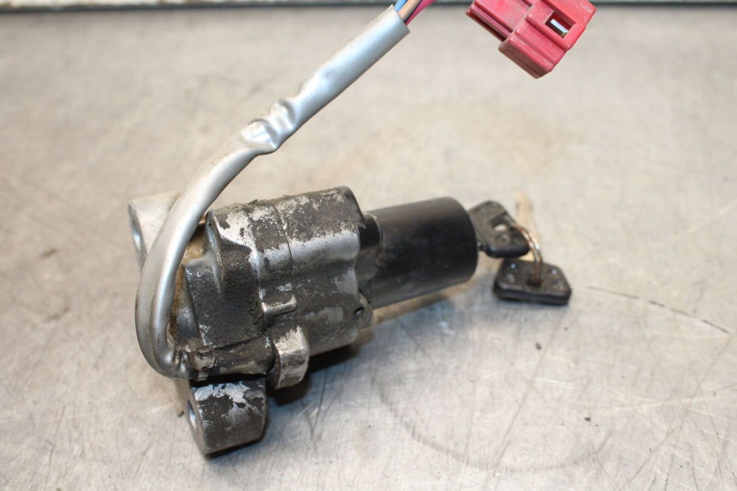 99-00 YAMAHA V STAR 1100 IGNITION LOCK W KEY BB711