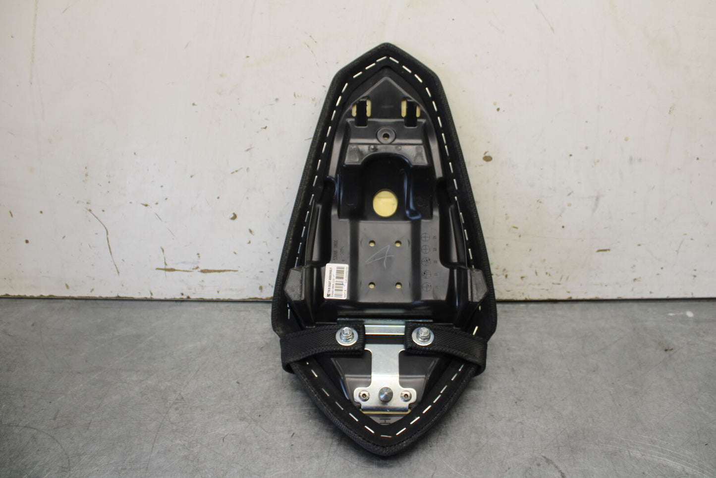 18-23 KAWASAKI NINJA 400 REAR BACK PASSENGER TANDEM SEAT PAD BB679