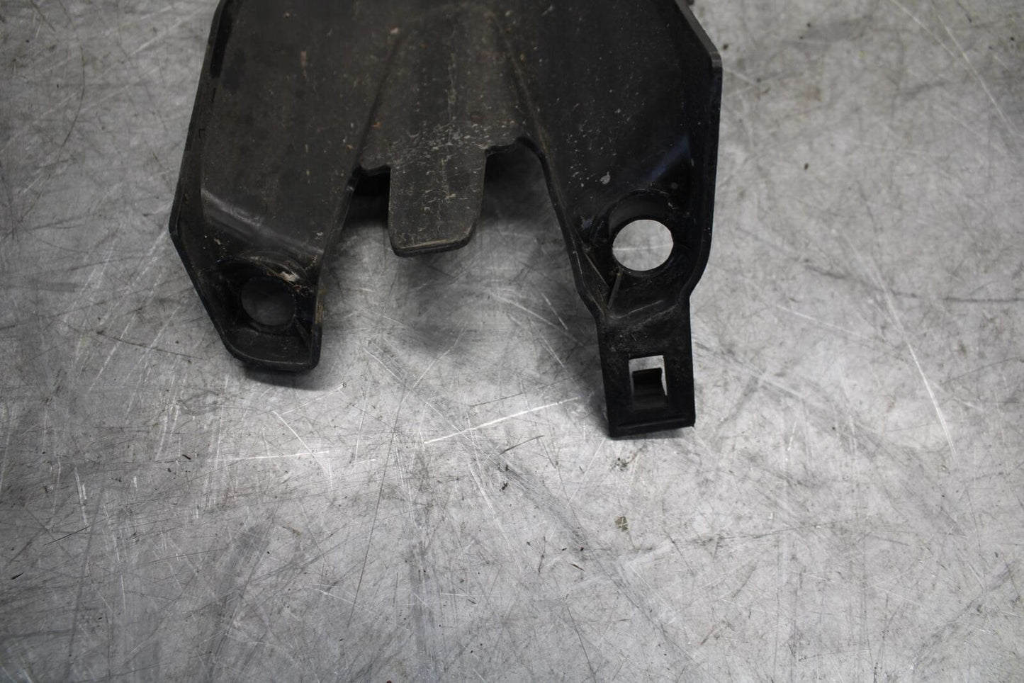 22-23 HUSQVARNA SVARTPILEN 401 REAR BACK WHEEL TIRE HUGGER FENDER BB541