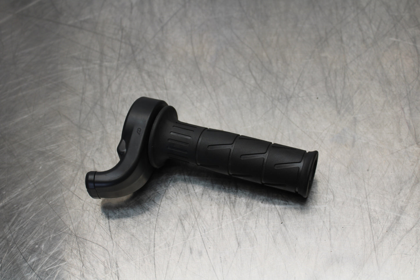 23-24 KAWASAKI NINJA ZX14R NEW!! THROTTLE CABLE LINE HOUSING GUIDE BB153