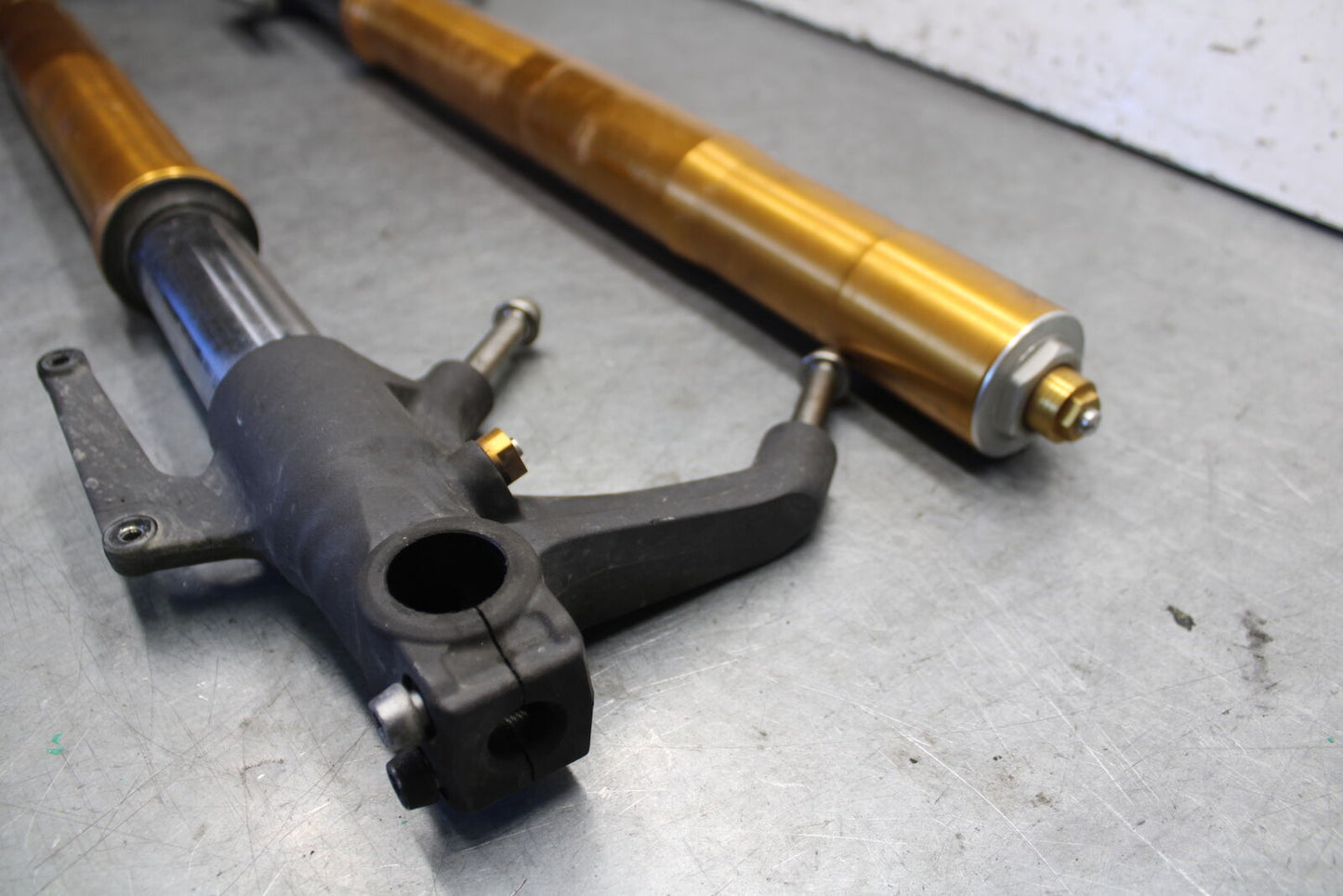 07-08 TRIUMPH DAYTONA 675 FRONT FORKS SHOCK SUSPENSION SET PAIR T2044110 BB685