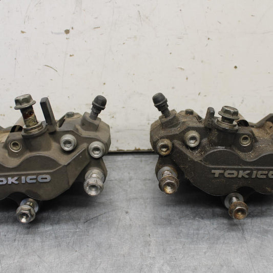 01-03 SUZUKI GSXR600 RIGHT LEFT FRONT BRAKE CALIPER SET PAIR CALIPERS BB636