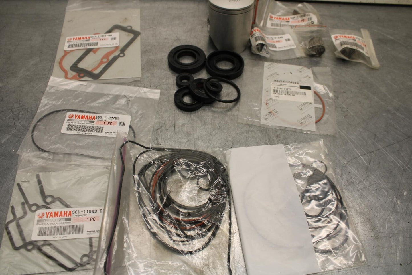 99-23 YAMAHA YZ250 PISTON, WRIST PIN, BEARINGS GASKETS OEM BB630 BB632