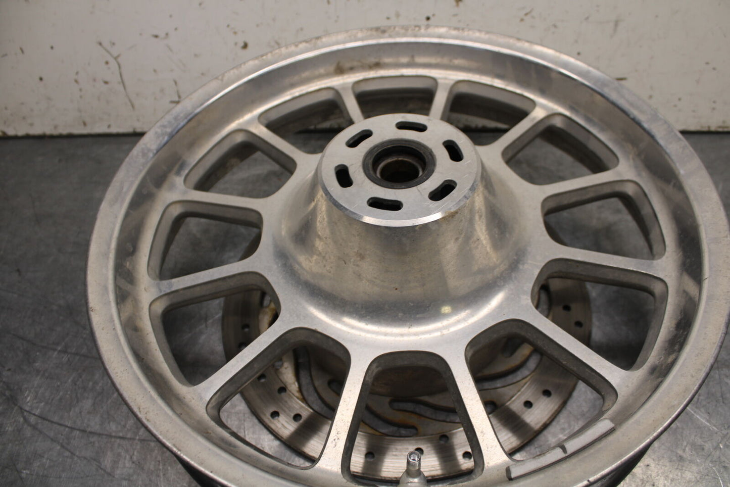 14-16 TRIUMPH AMERICA LT FRONT WHEEL FRONT RIM BB720