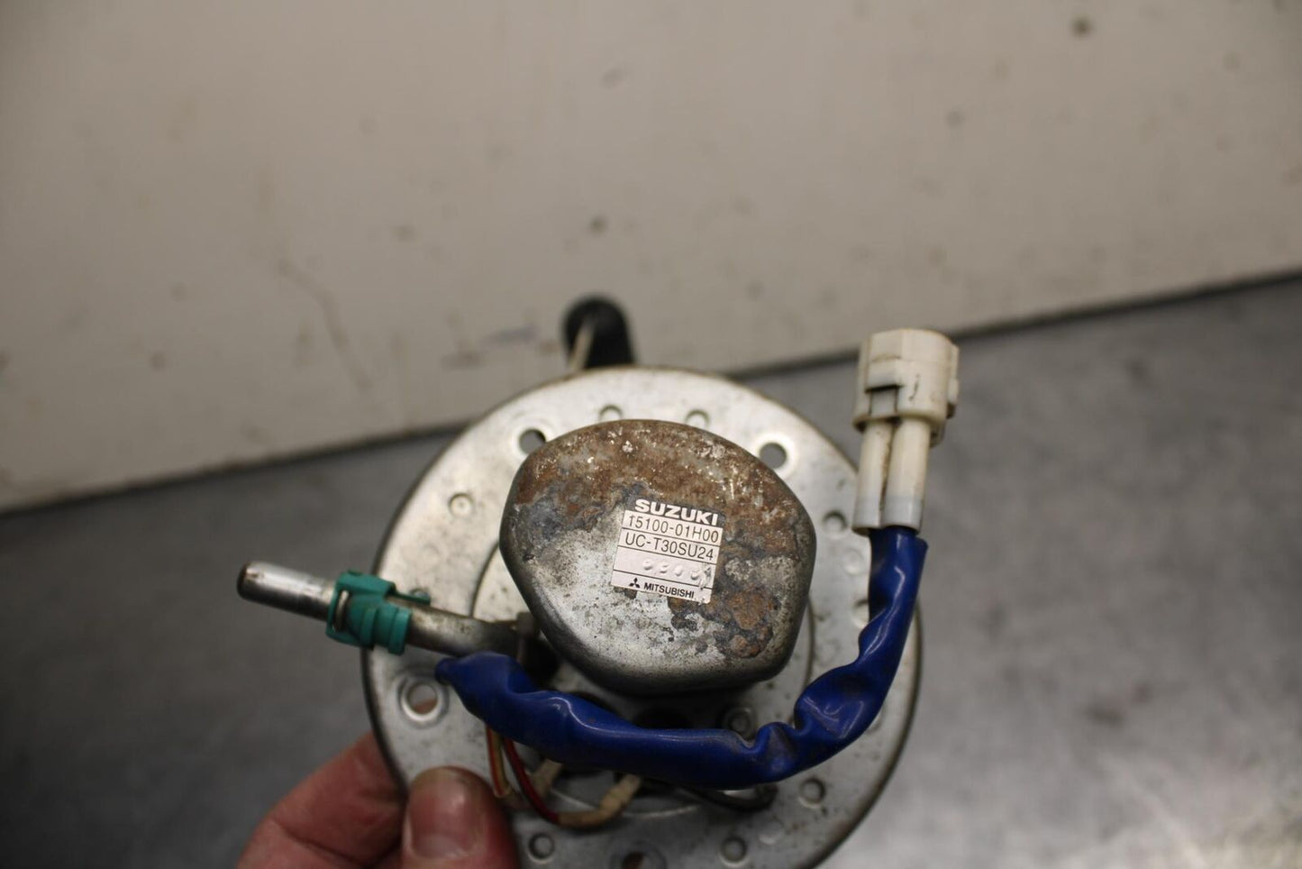 06-07 SUZUKI GSXR 600 750 FUEL PUMP GAS PETROL SENDER UNIT BB98