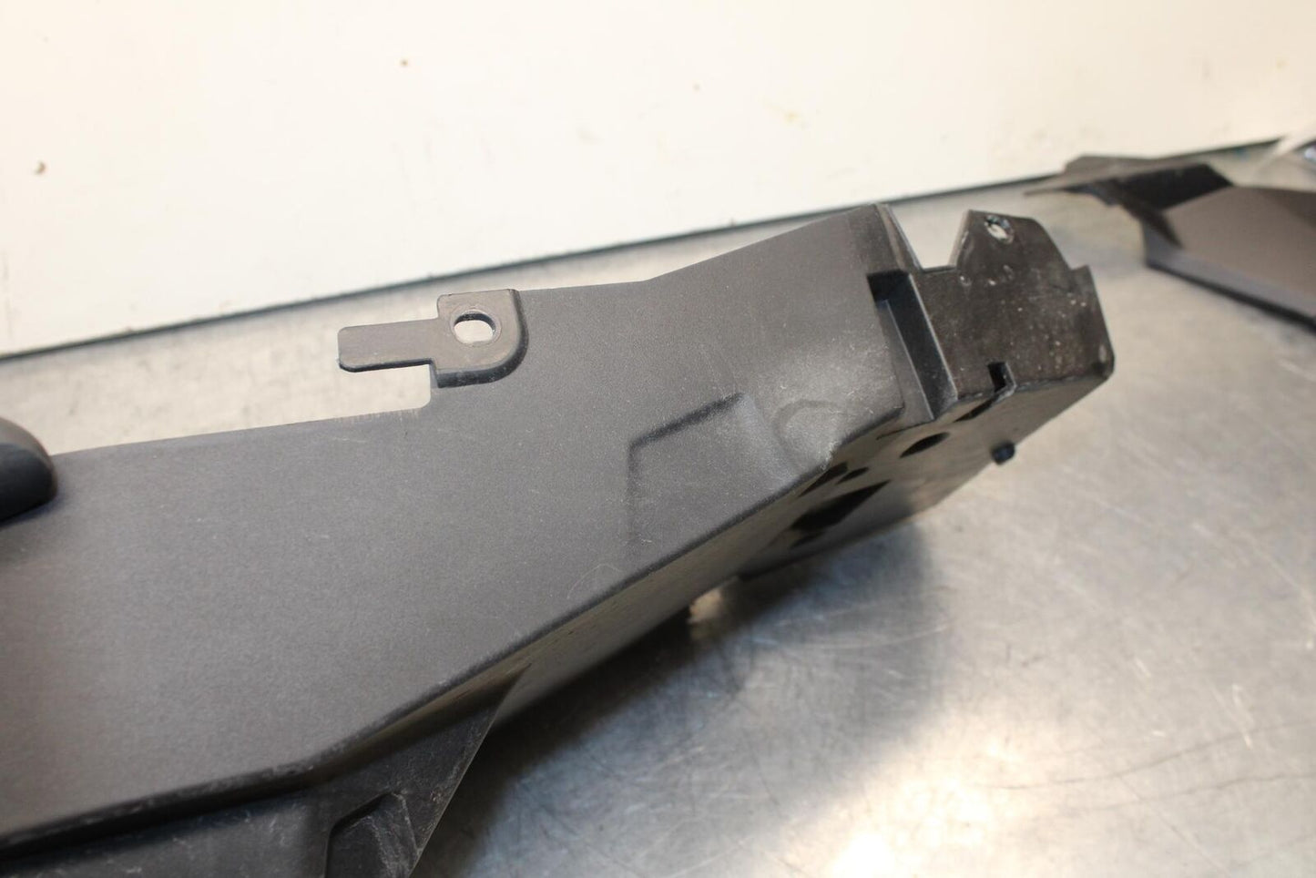 20-23 BMW F900R REAR BACK TAIL UNDERTAIL FAIRING COWL FENDER BB603