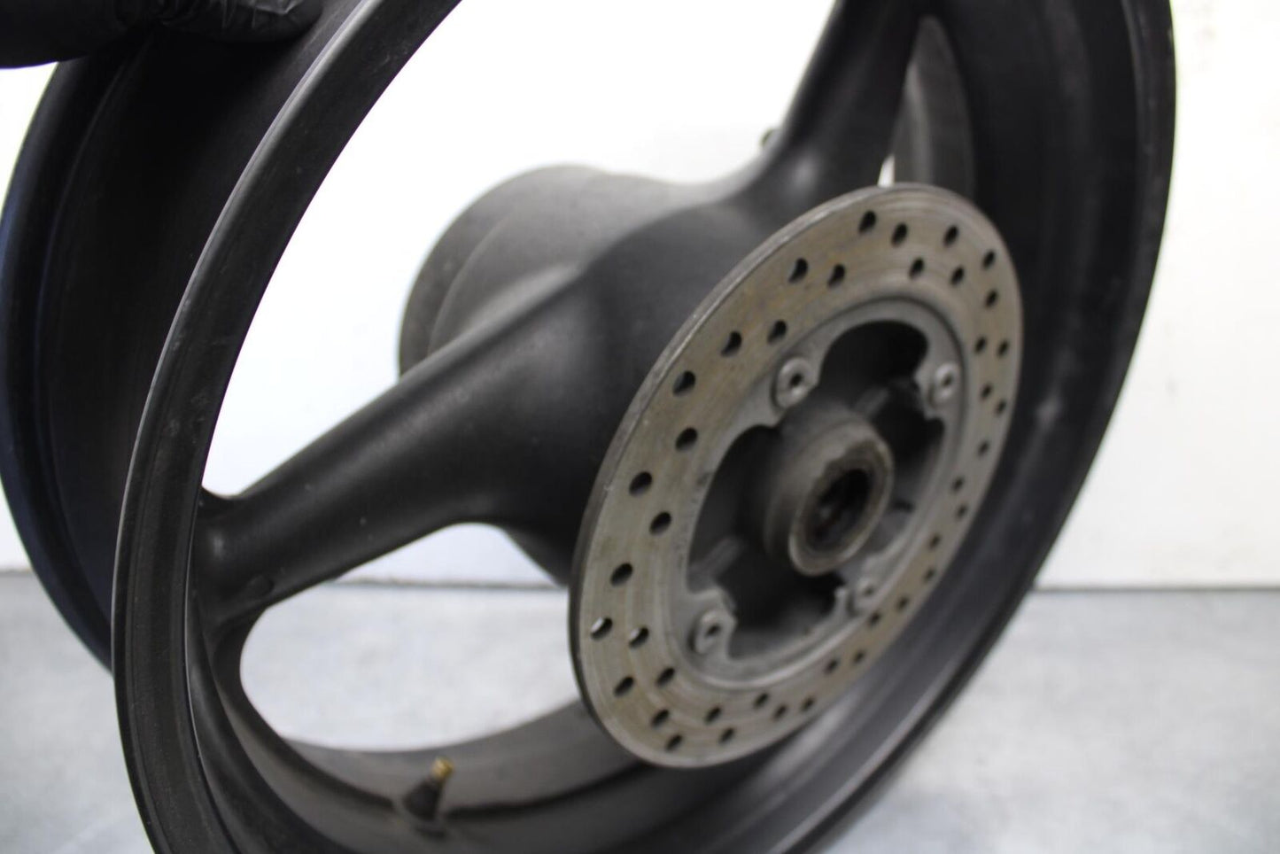 01-06 HONDA CBR600F4I REAR WHEEL AND ROTOR BACK BRAKE DISC BB626