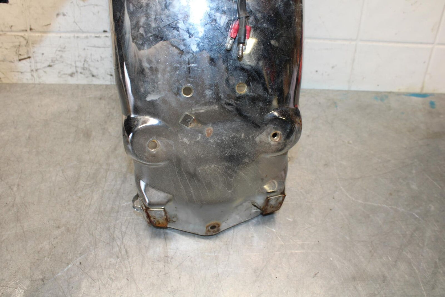 1977 Yamaha XS750 REAR BACK WHEEL FENDER MUD GUARD BB554
