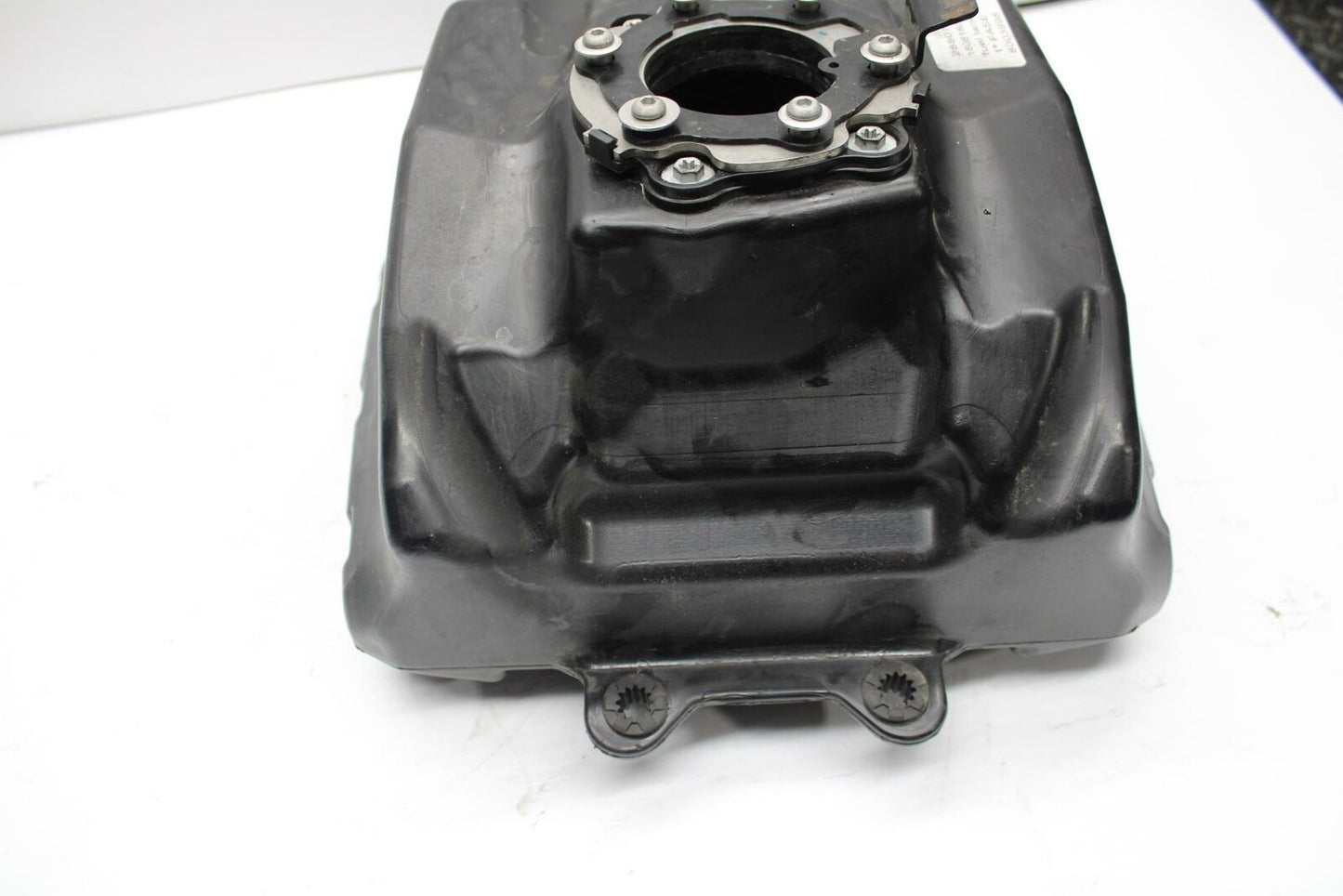 18-20 HUSQVARNA VITPILEN 401 GAS TANK FUEL CELL PETROL RESERVOIR BB248