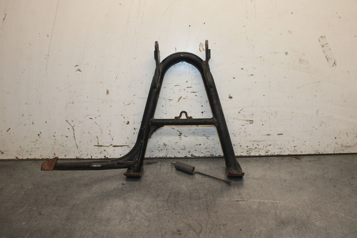 79-82 HONDA CB650 CENTER MAIN STAND BB107