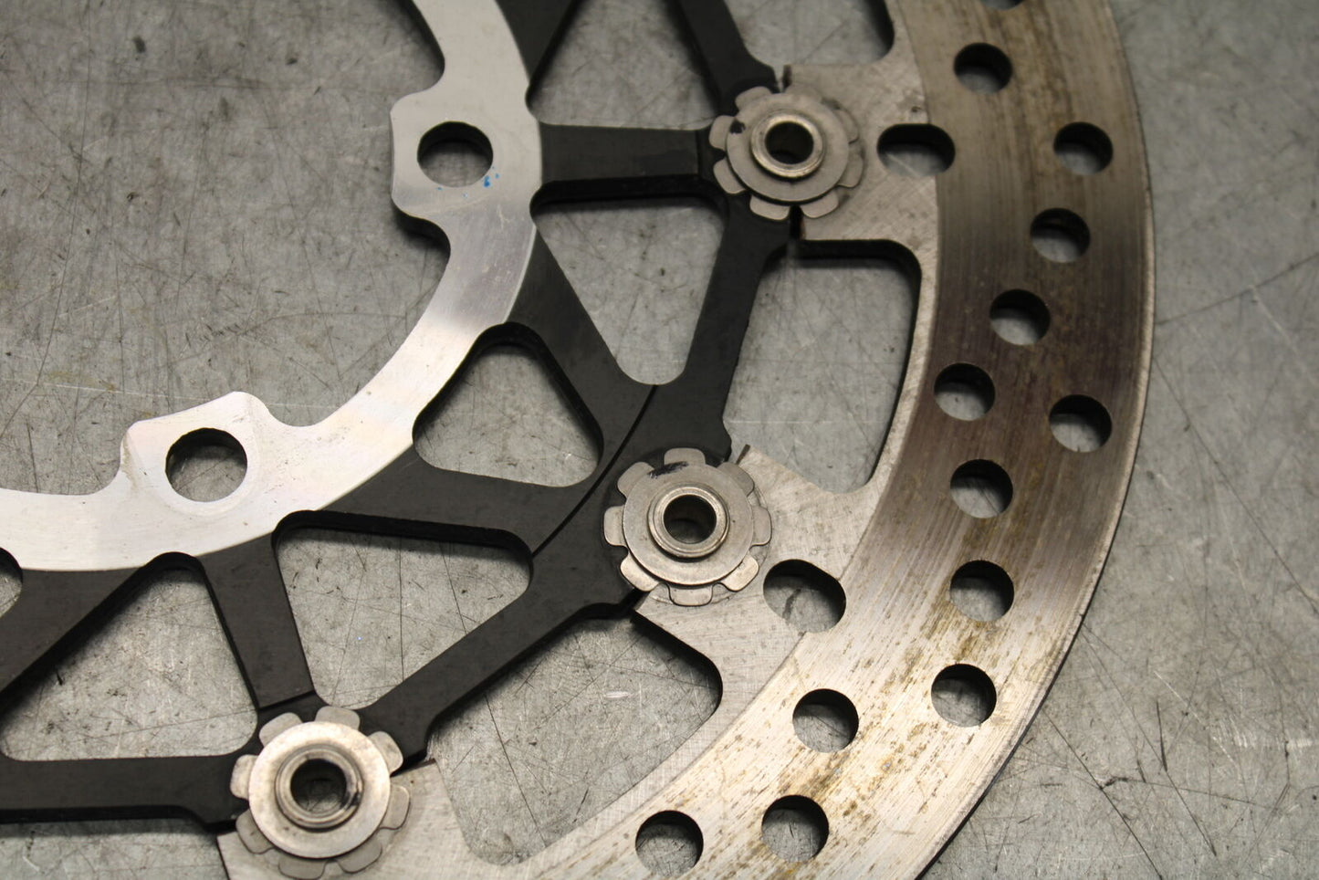 19-21 TRIUMPH SPEED TWIN 1200 FRONT LEFT RIGHT BRAKE ROTORS DISCS T2024400 BB653