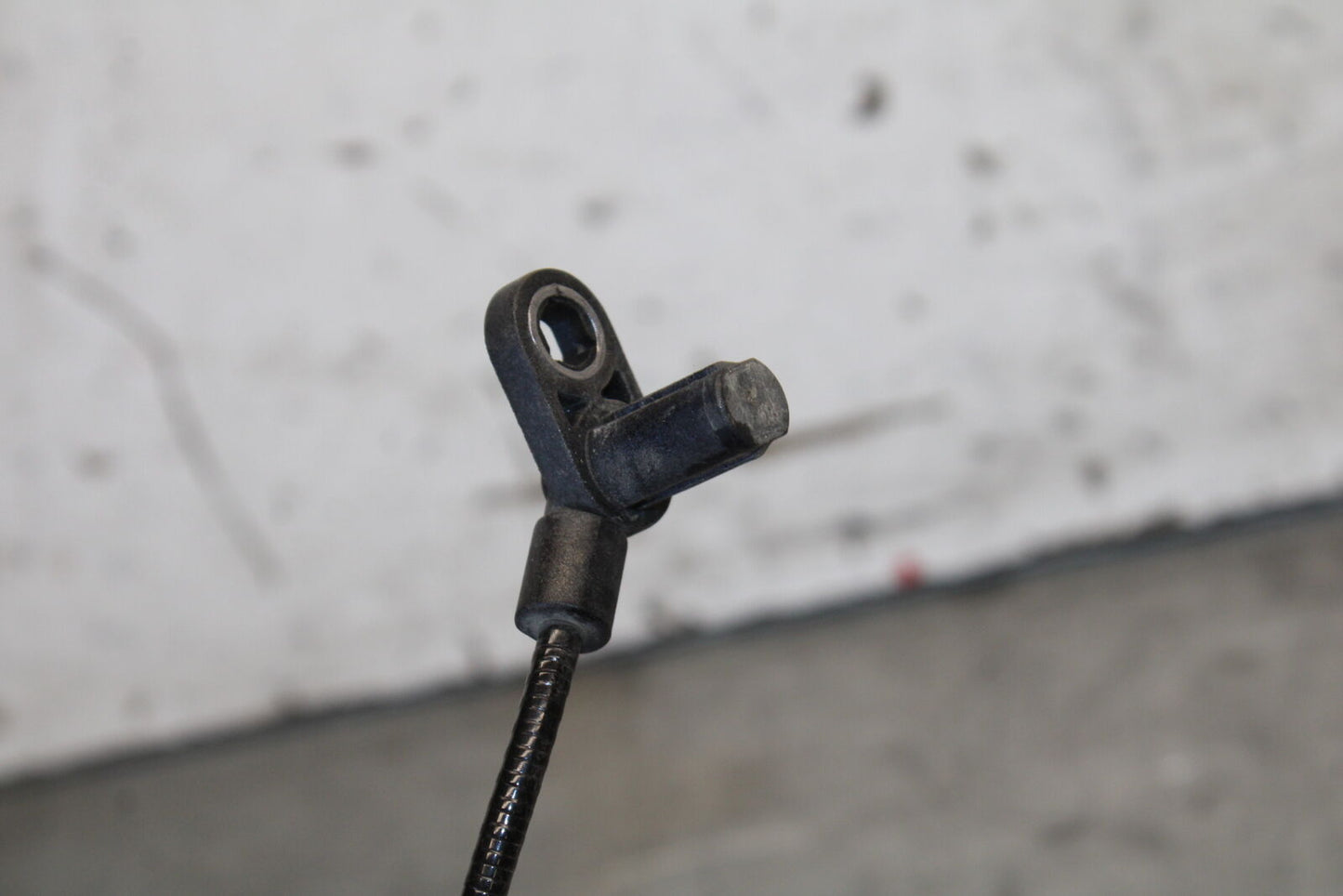 19-22 KAWASAKI Z400 FRONT ABS BRAKE SENSOR BB708