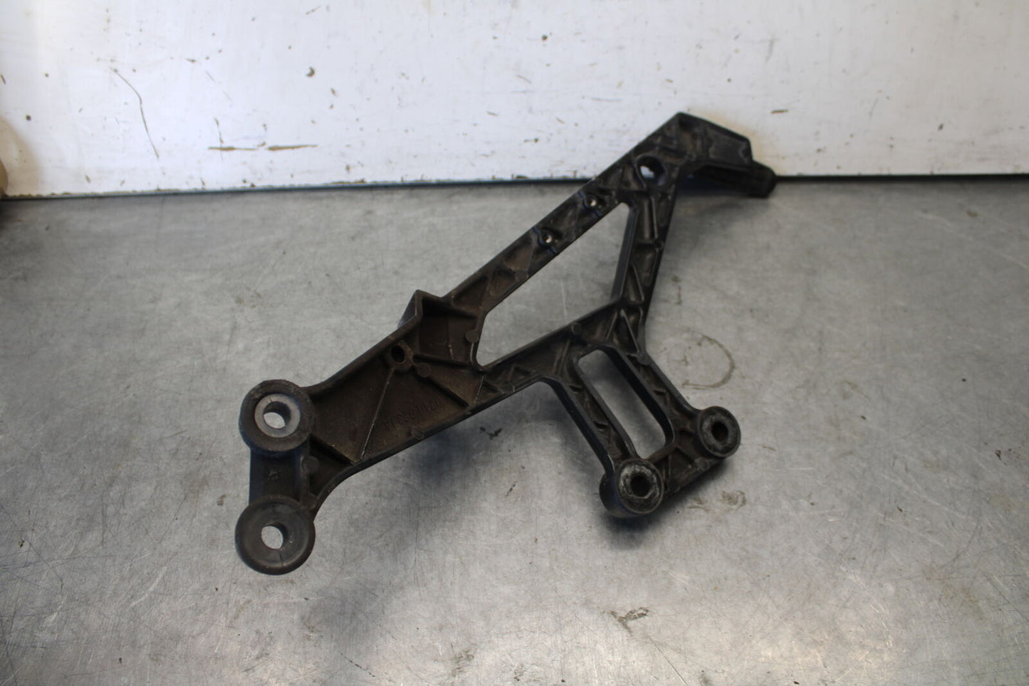 06-07 DUCATI MONSTER 695 LEFT REARSET REAR SET DRIVER FOOT PEG REST STOP BB674