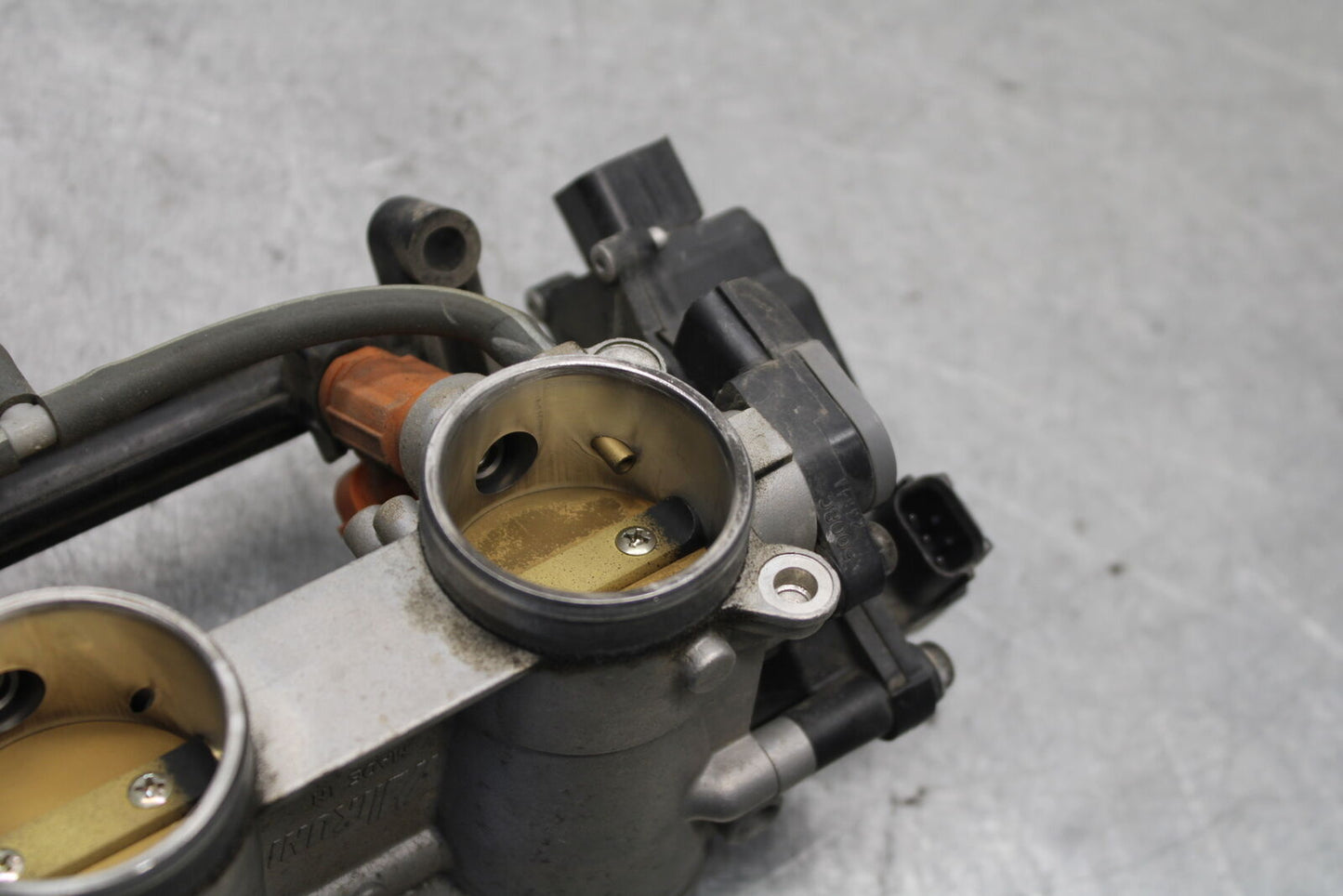 04-05 SUZUKI GSXR600 MAIN FUEL INJECTORS / THROTTLE BODIES 13405-29G00 BB658