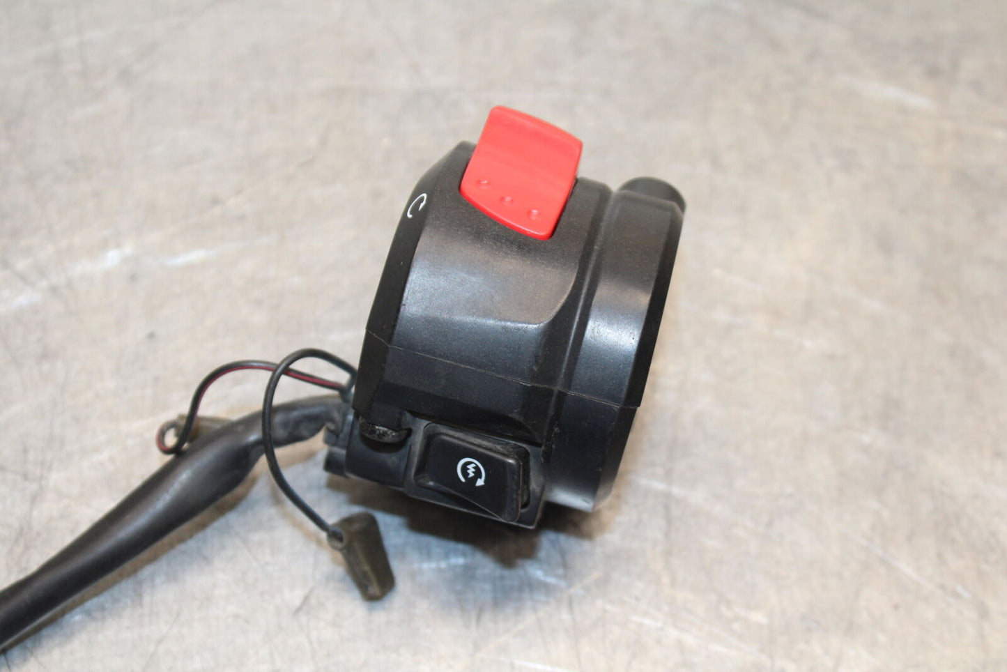 04-05 SUZUKI GSXR600 RIGHT CLIP ON HANDLE KILL OFF START SWITCH SWITCHES BB658