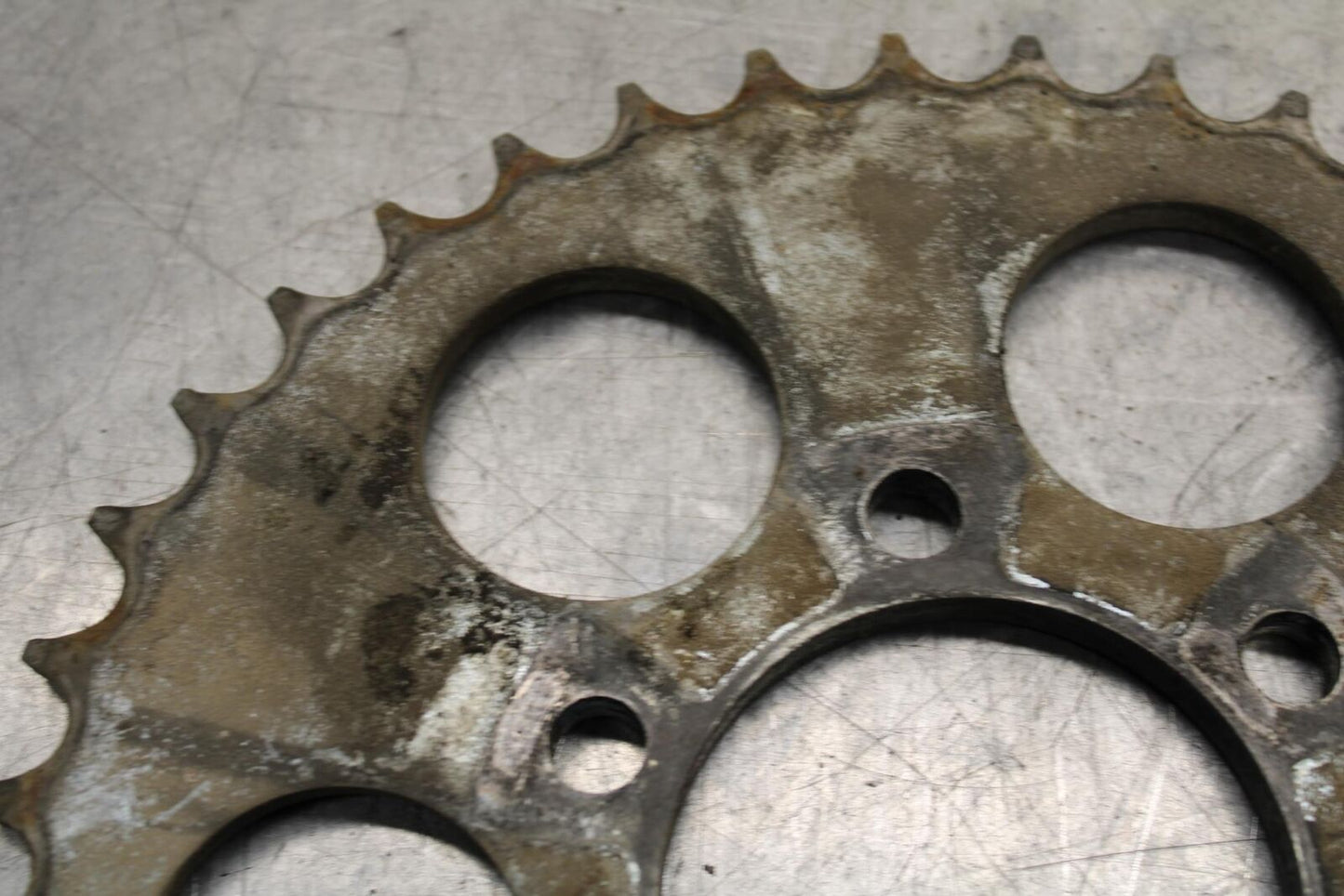 75 SUZUKI GT 550 FRONT AND REAR BACK SPROCKET BB67