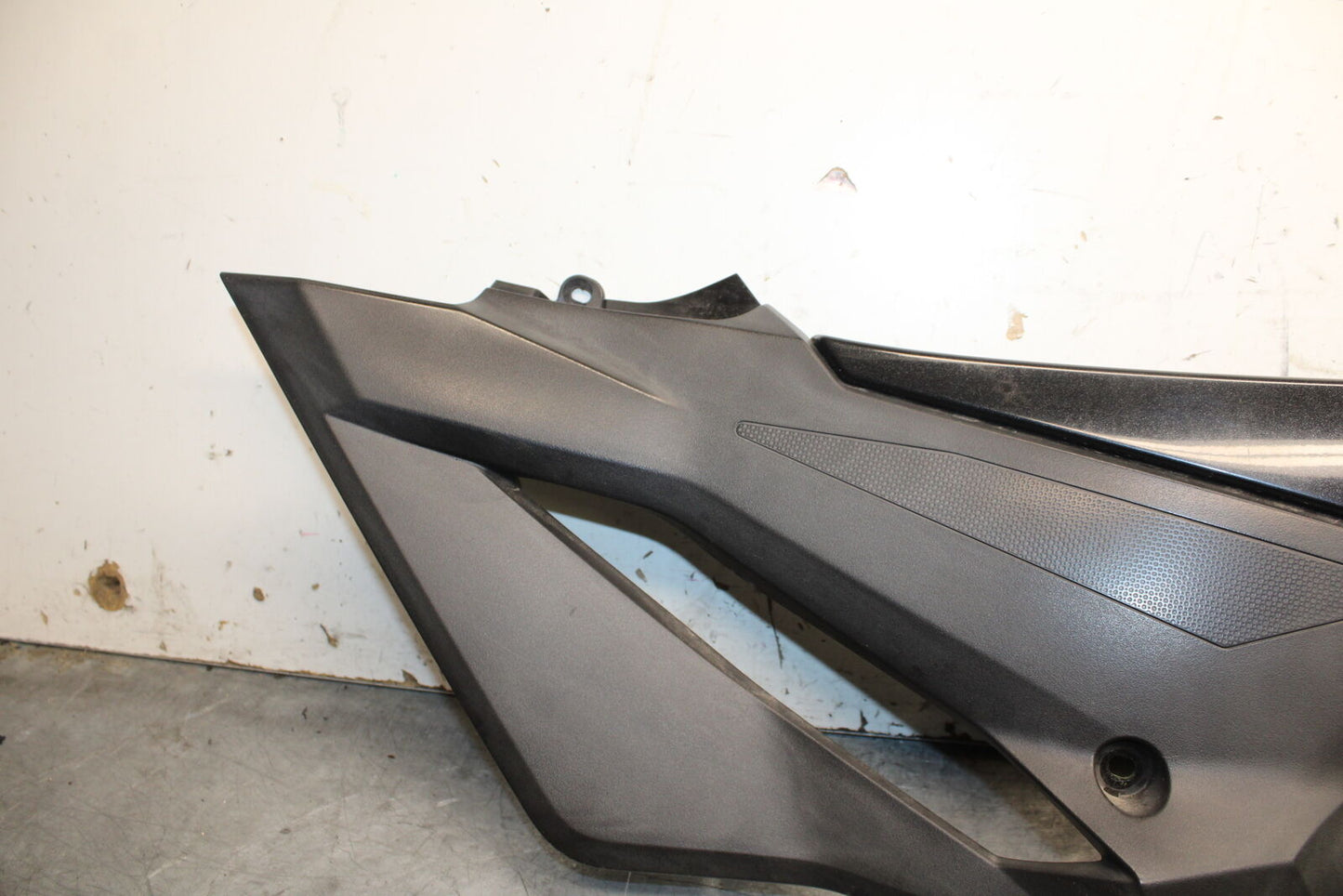 19-22 KAWASAKI Z400 RIGHT LOWER MID UPPER SIDE FAIRING COWL BB738