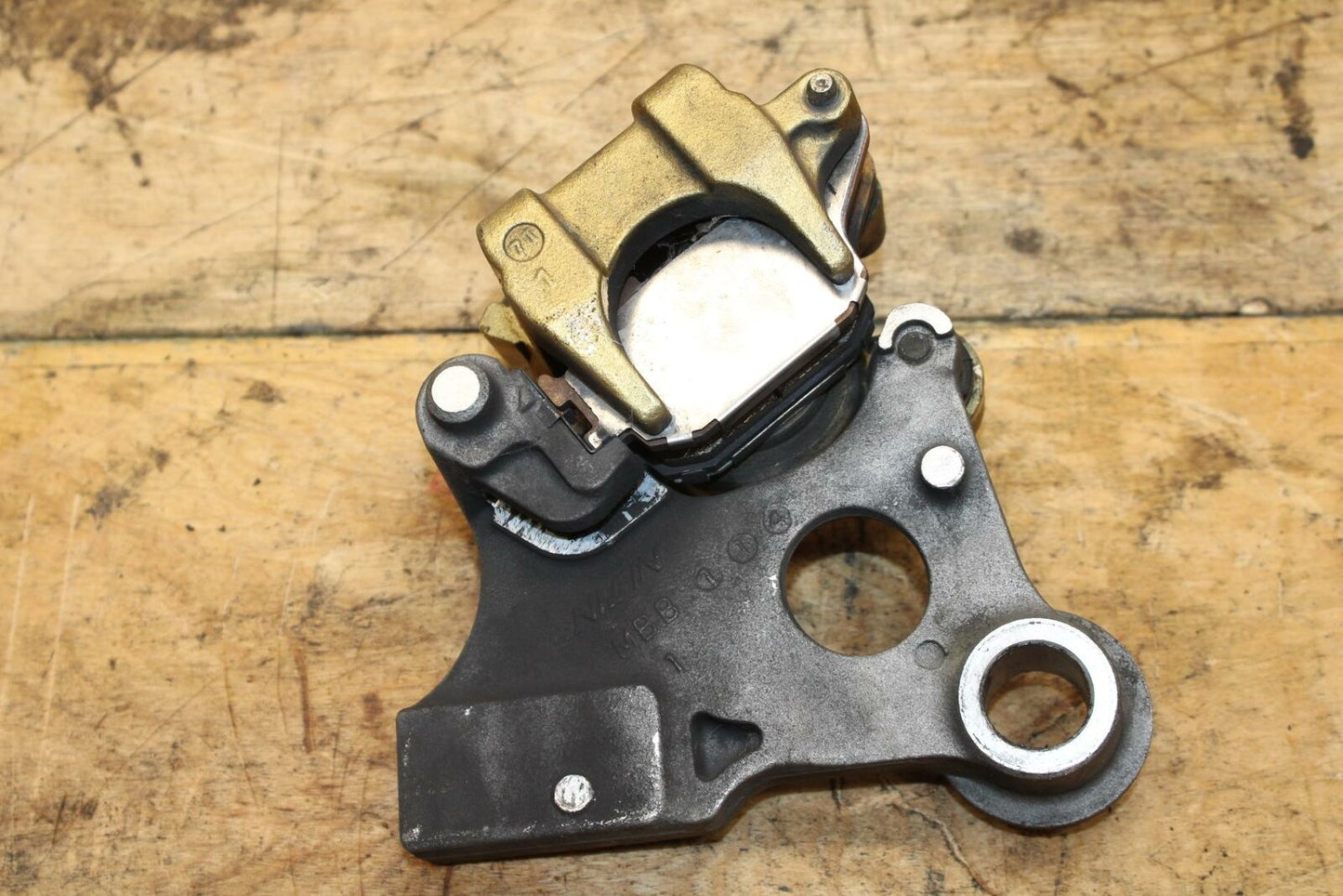 98-05 HONDA SUPER HAWK 1000 VTR1000F REAR BACK BRAKE CALIPER W MOUNT BB341