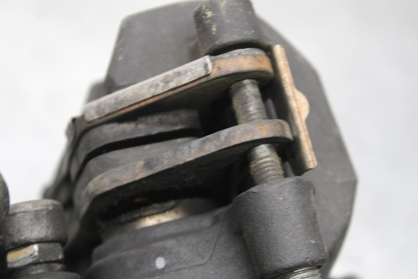2014 Honda CB500F ABS FRONT BRAKE CALIPER CALIPER BB102