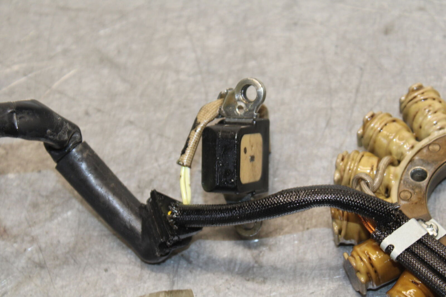 17-21 HONDA CBR1000RR SP STATOR GENERATOR ALTERNATOR MAGNETO BB681