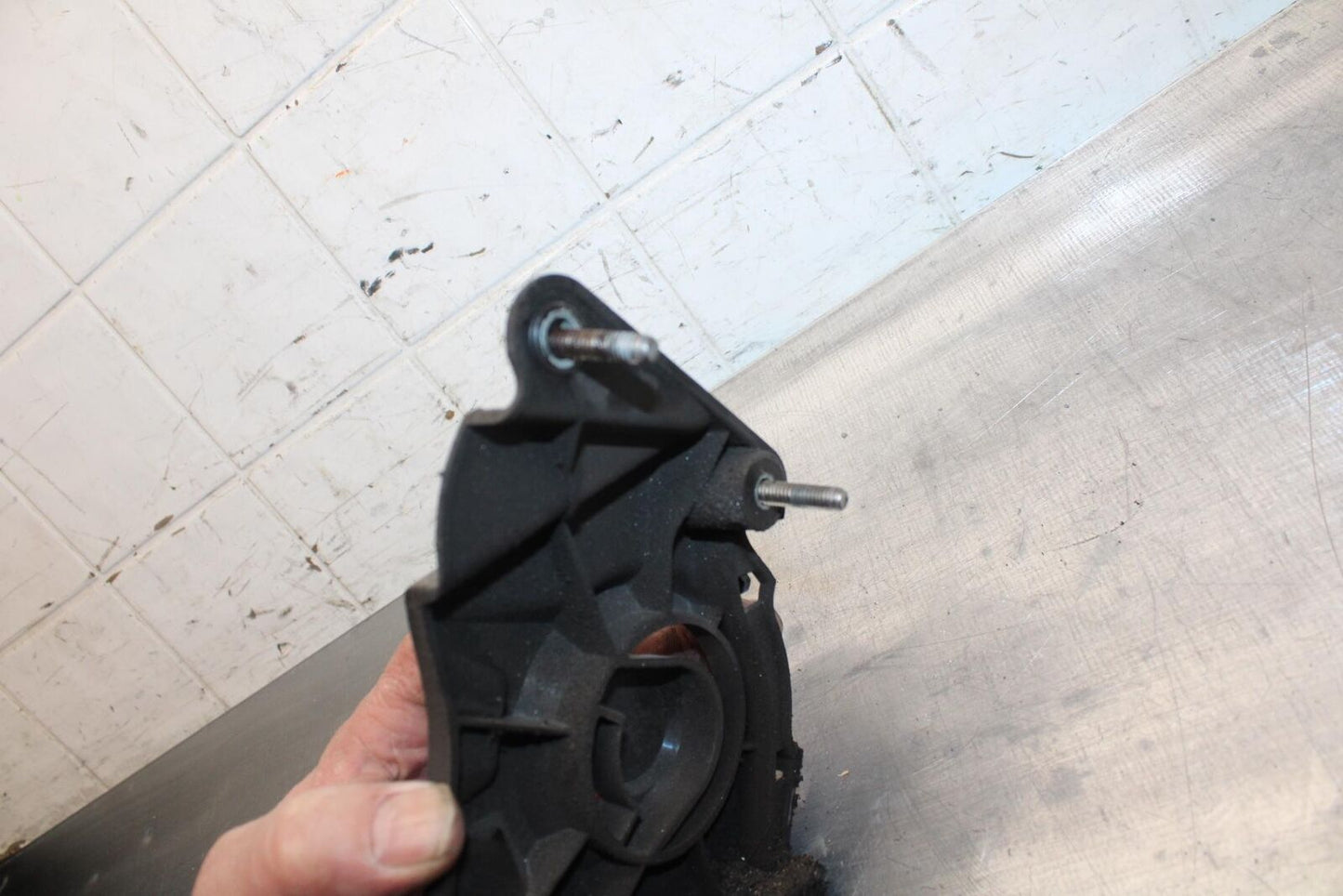 17-20 BMW S1000R ENGINE SPROCKET COVER BB488