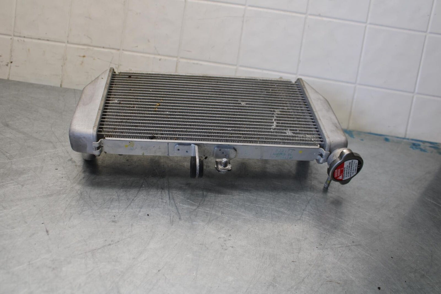 17-18 YAMAHA YZF R3 ENGINE RADIATOR MOTOR COOLER COOLING RADIATER BB438