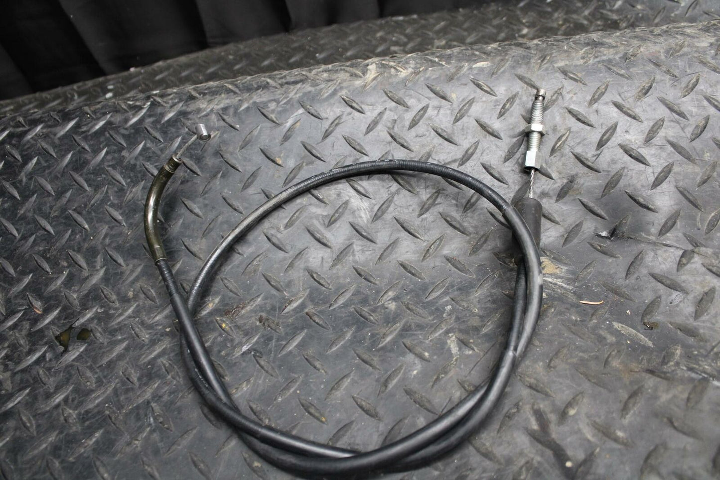 86 SUZUKI GS750ES CLUTCH CABLE LINE BB233