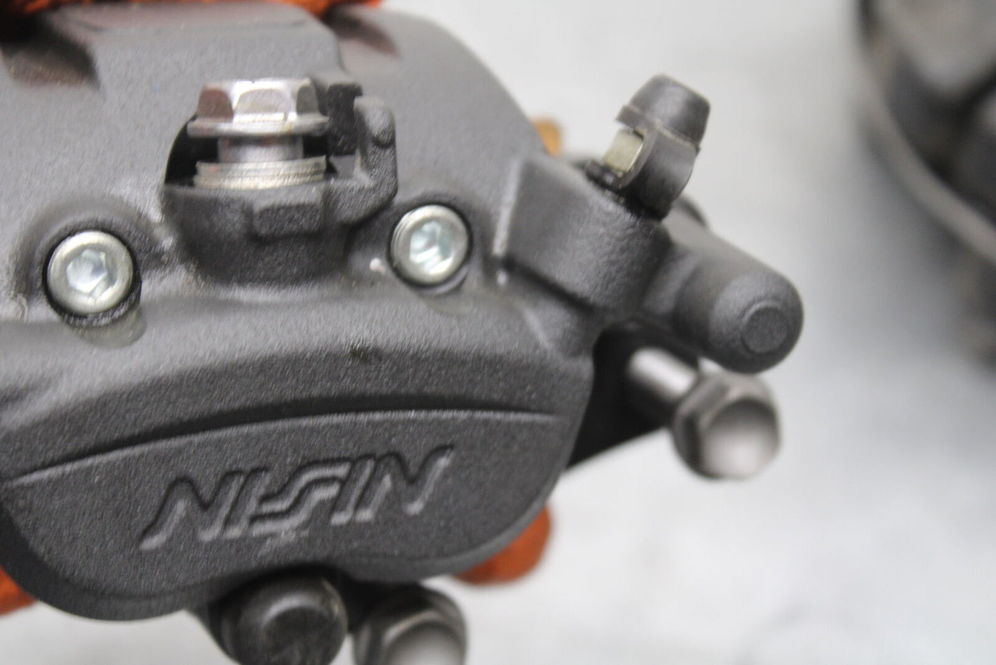 18-23 KAWASAKI NINJA 400 LEFT FRONT BRAKE CALIPER BB660