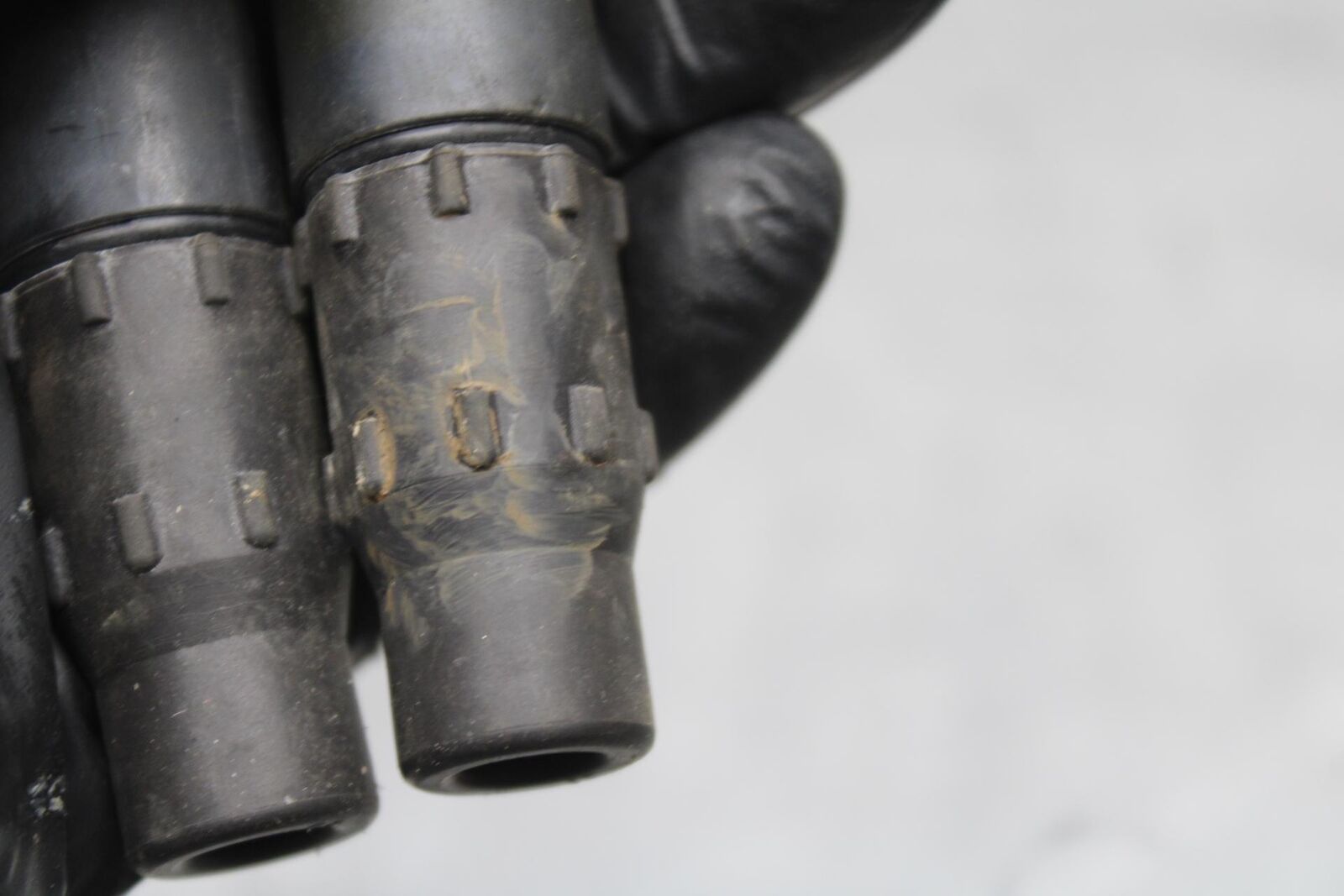 01-03 SUZUKI GSXR600 IGNITION COILS COIL SPARK PLUG CAPS 33410-35F00 BB633