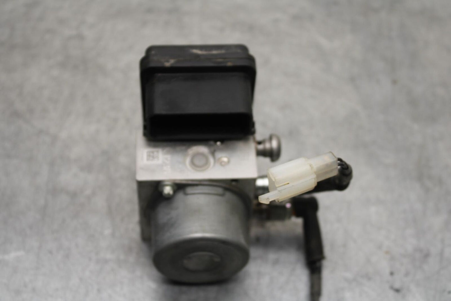 20-24 KTM 890 DUKE R ABS PUMP UNIT MODULE BB627