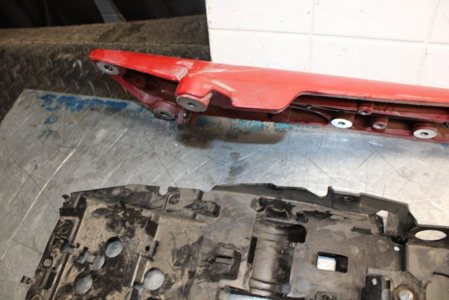 17-21 TRIUMPH STREET TRIPPLE R ABS REAR SUBFRAME BACK SUB FRAME bb452