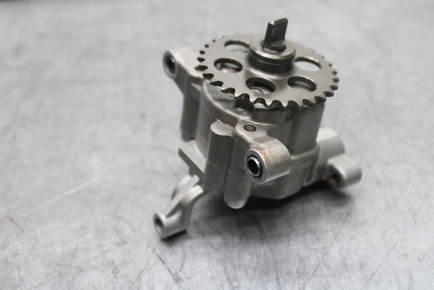 06 YAMAHA YZF R6 ENGINE MOTOR OIL PUMP BB716