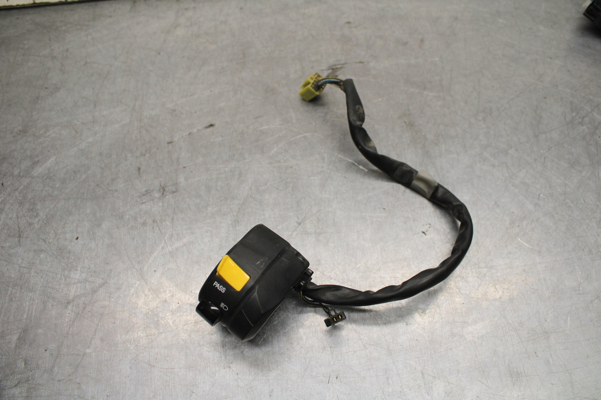 08-09 SUZUKI GSXR600 LEFT CLIP ON HANDLE HORN SIGNALS SWITCH SWITCHES BB728