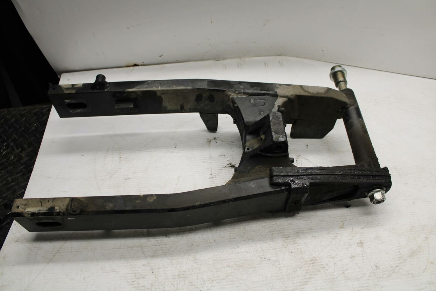 03-11 SUZUKI SV650A REAR SWINGARM BACK SUSPENSION SWING ARM BB290