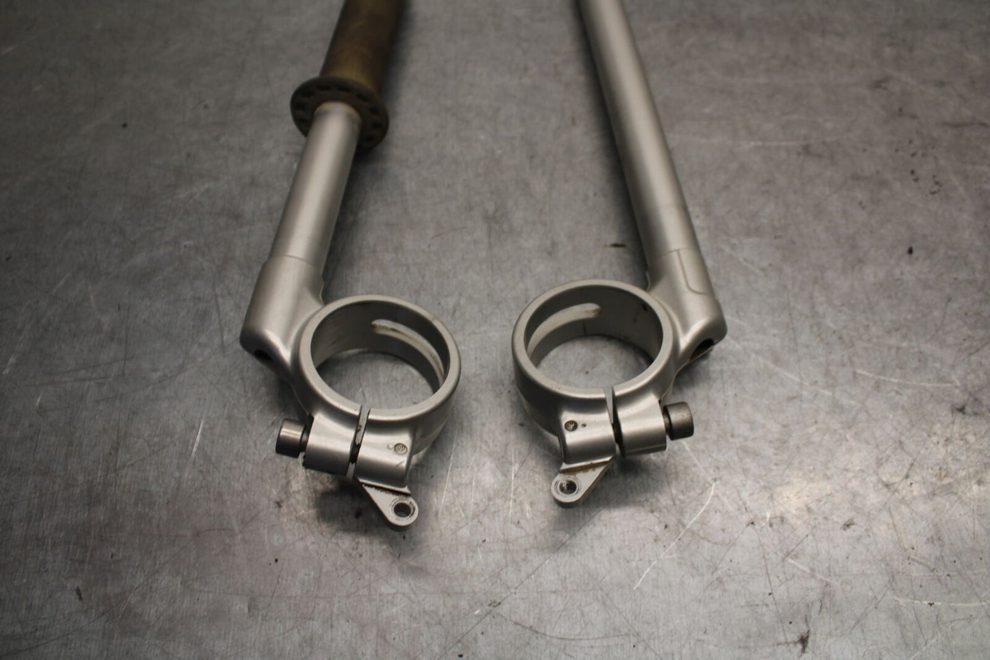 09-11 TRIUMPH DAYTONA 675 LEFT RIGHT CLIP ON ONS HANDLEBARS PAIR SET BB652